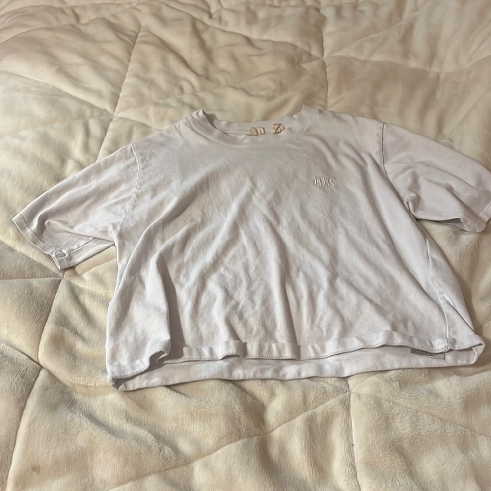 levi’s brand, short-sleeve, white